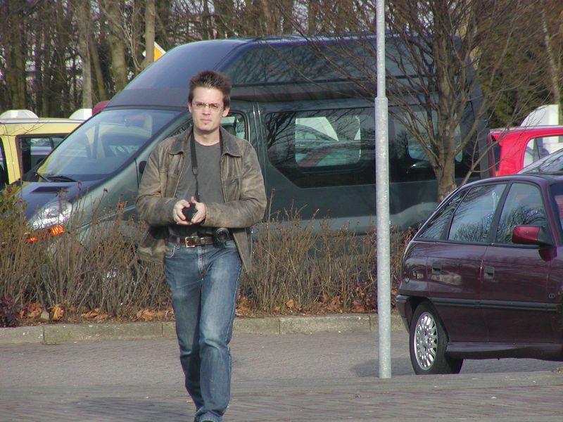 Bhoeyb arriving from Belgium.